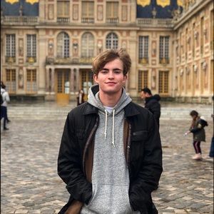 Meet your Posher, Cole